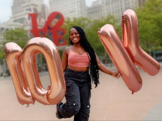 Melissa Finds Philly at LOVE Park celebrating 10K followers with balloons